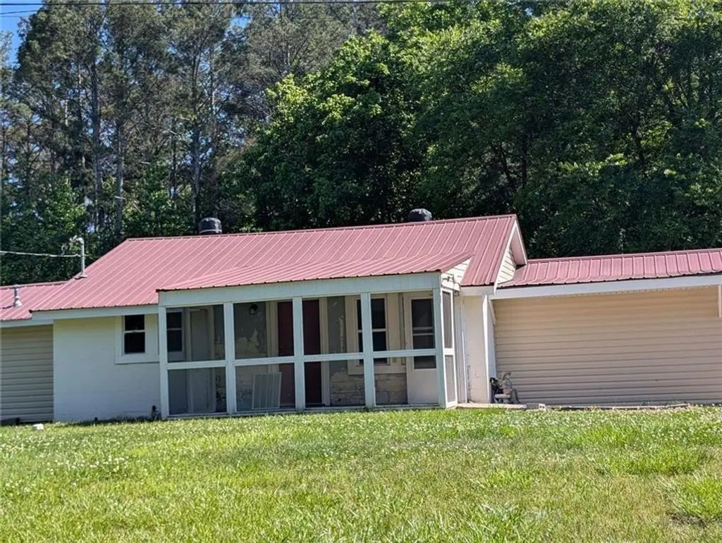 201 Club Road, Buchanan