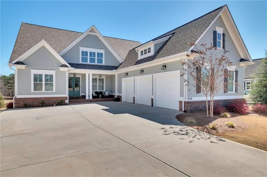908 Indigo Bunting Road, Statham