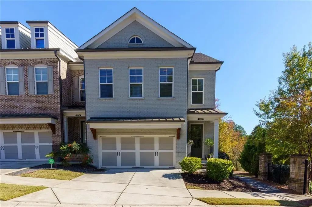 1002 Towneship Way, Roswell