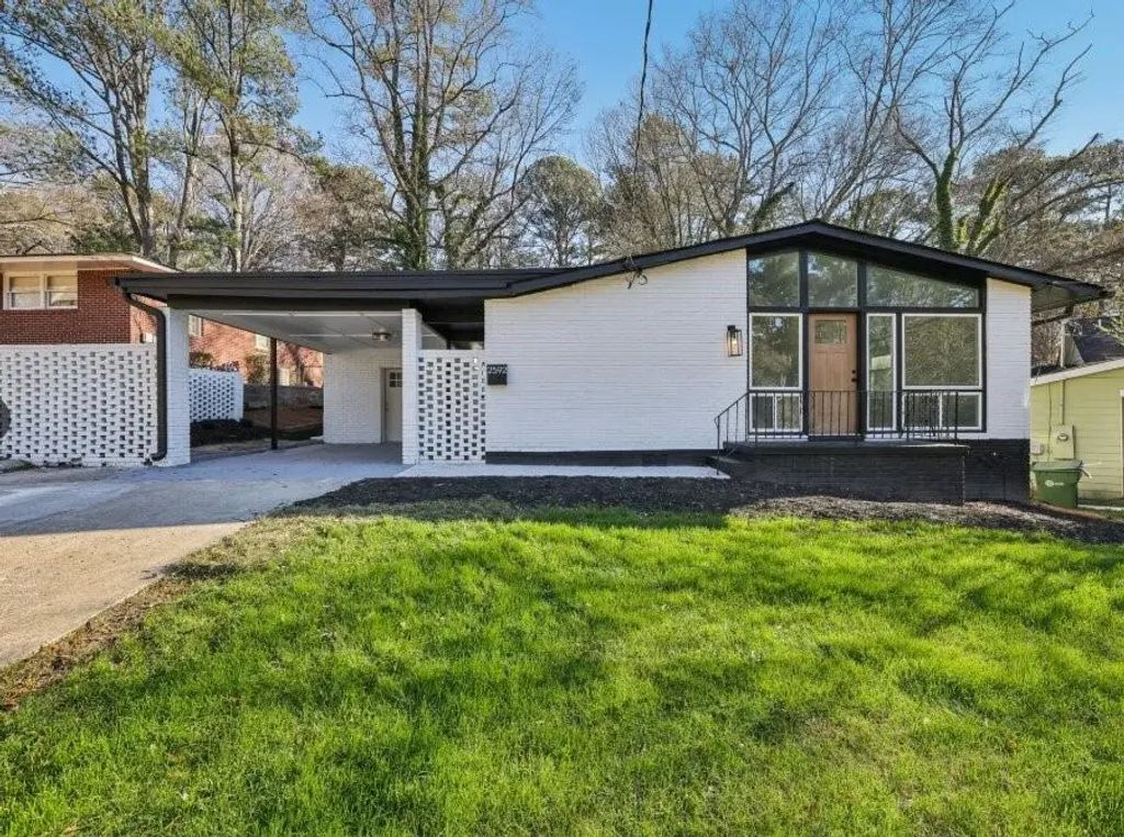 2592 Baker Road, Atlanta