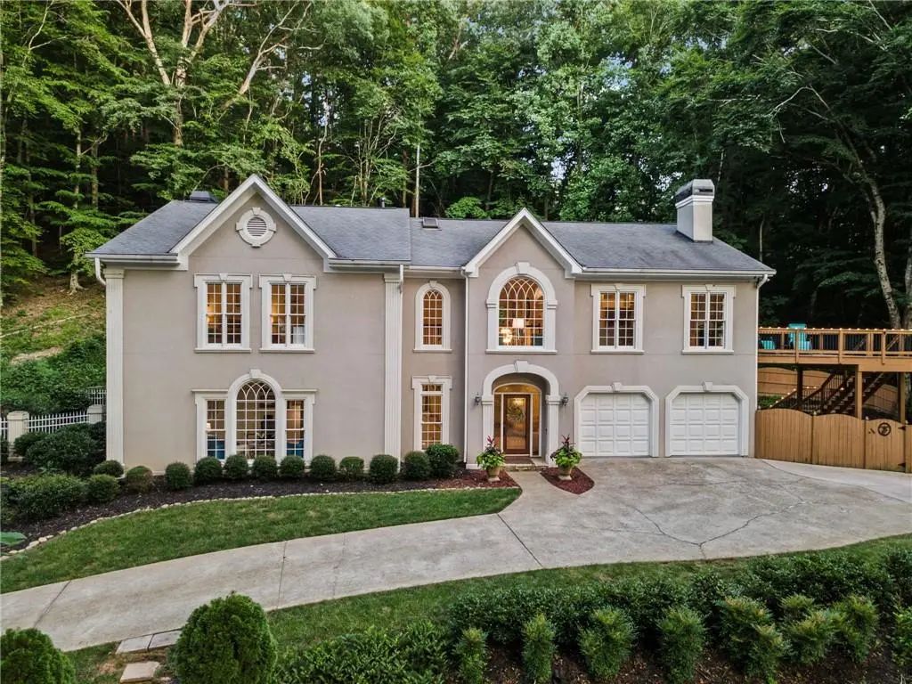 1260 Oakhaven Drive, Roswell