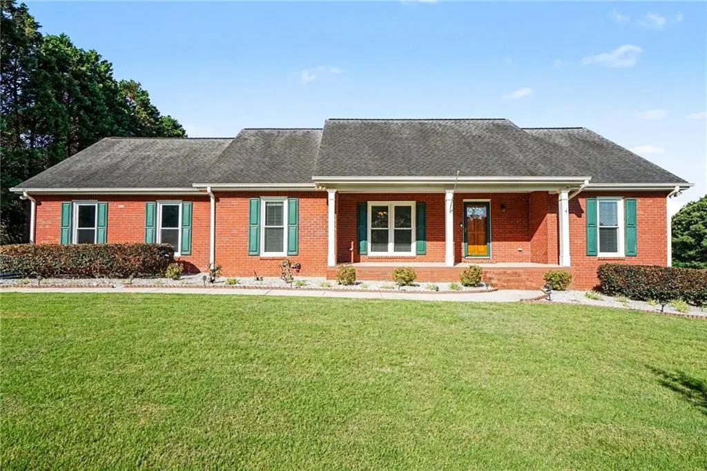 2822 Green Road, Loganville