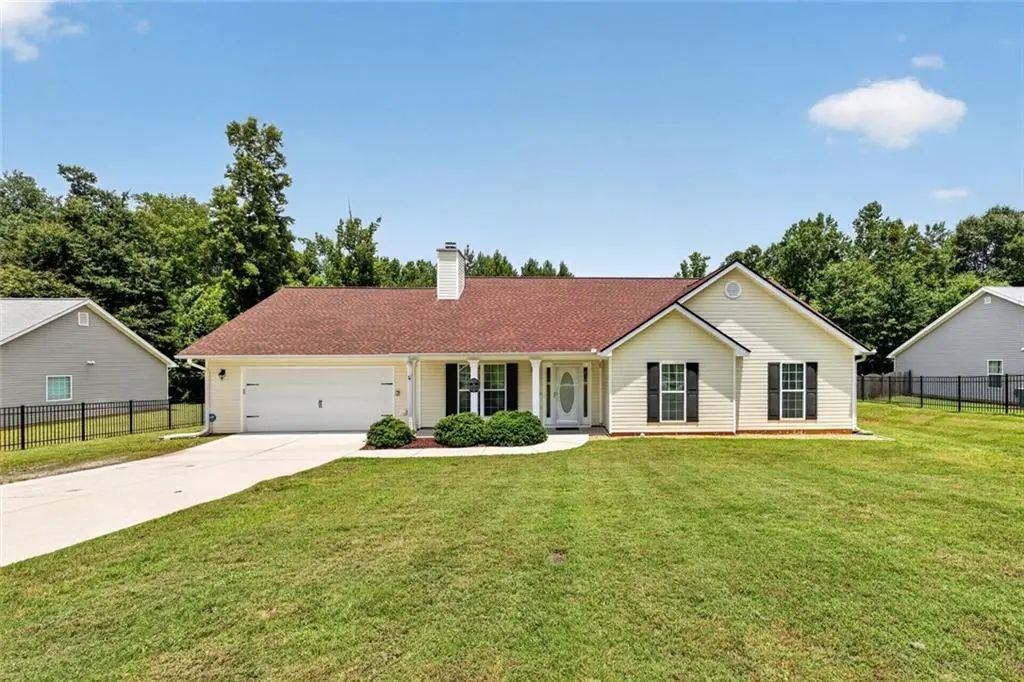 510 Embassy Walk, Winder