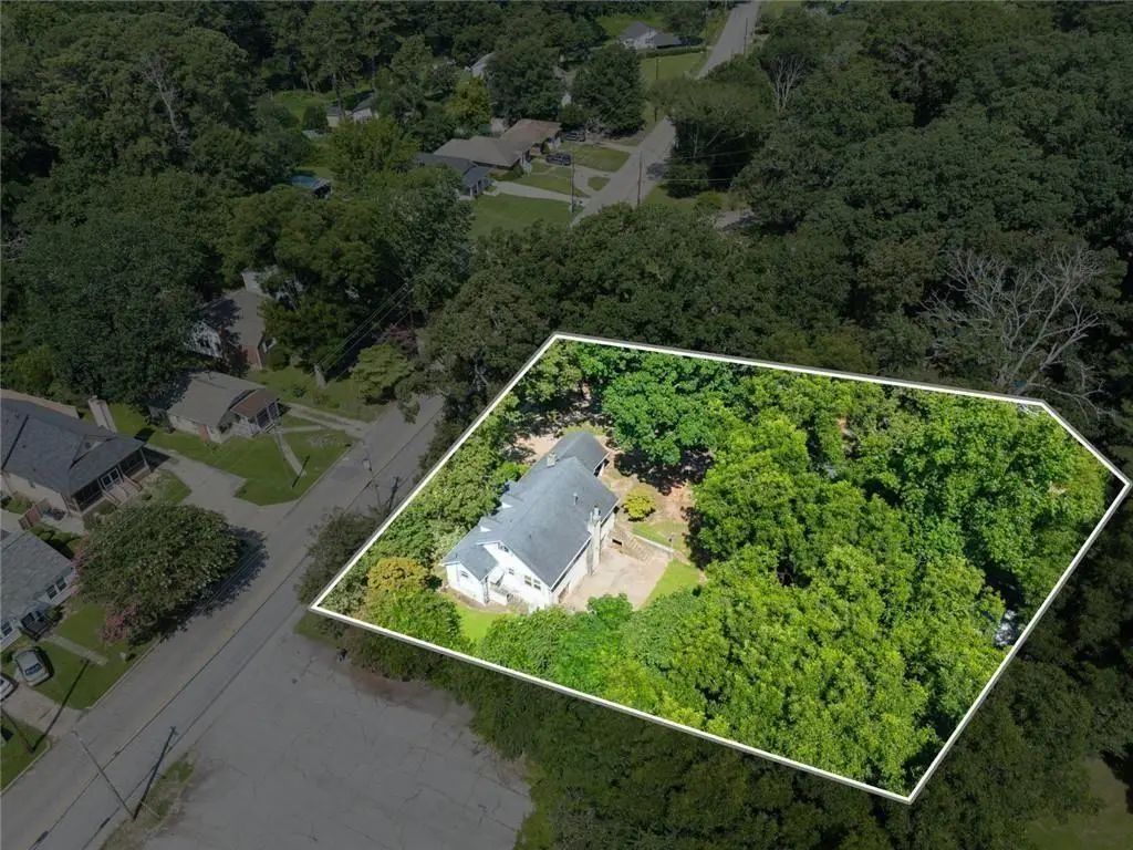 1885 Connally Drive, Atlanta