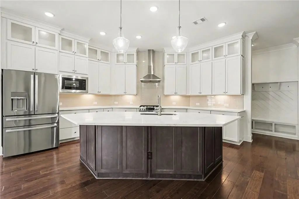 105 Sheridan Drive, Woodstock