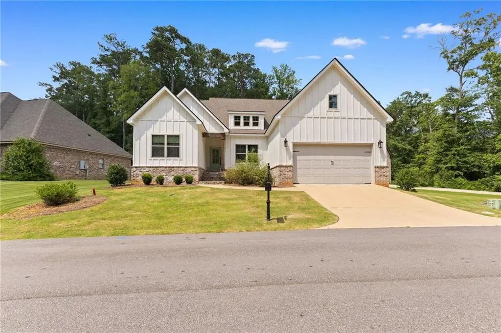 153 Southside Circle, Auburn