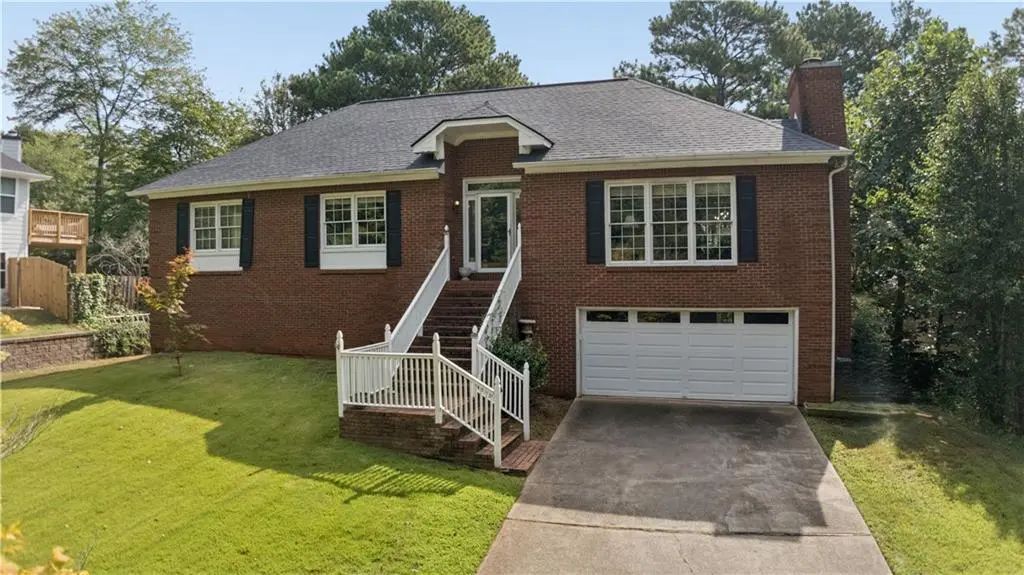 1802 Hunters Glen Ne, Marietta