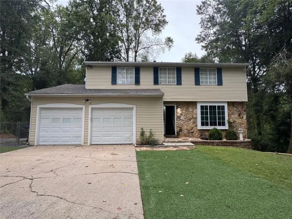 485 Worthington Hills Court, Roswell