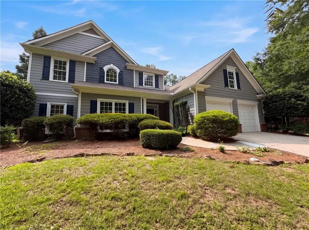 8635 Amsbury Way, Cumming