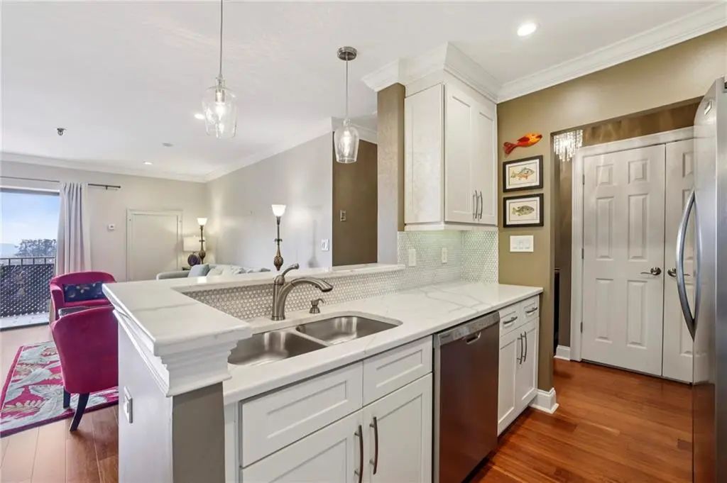Unit B804 - 300 Johnson Ferry Road Ne, Sandy Springs