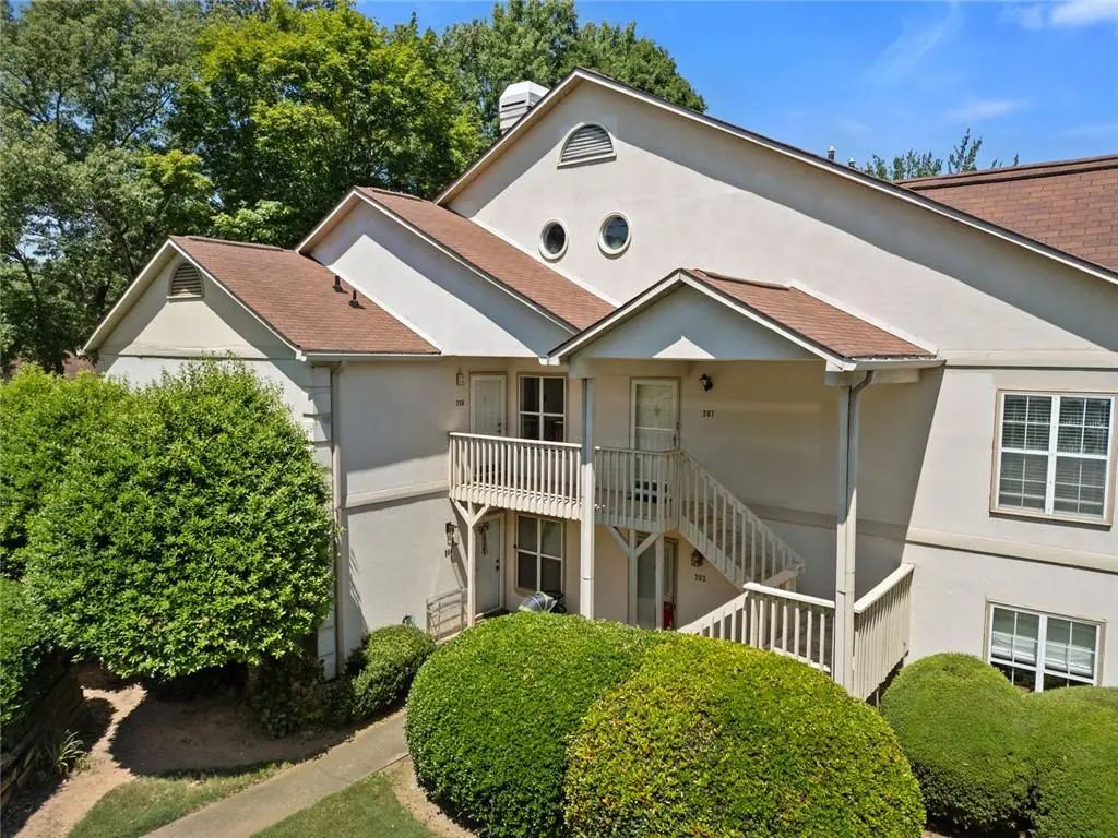 208 Bridge Lane Se, Smyrna