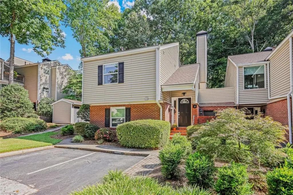 33 Dunwoody Springs Drive, Atlanta