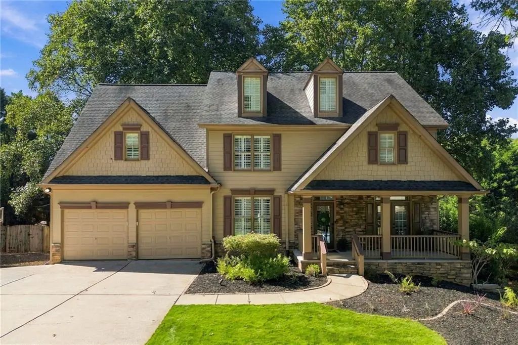 845 Valley Drive, Canton