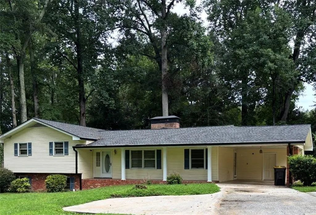 115 Valley View Drive, Fairburn