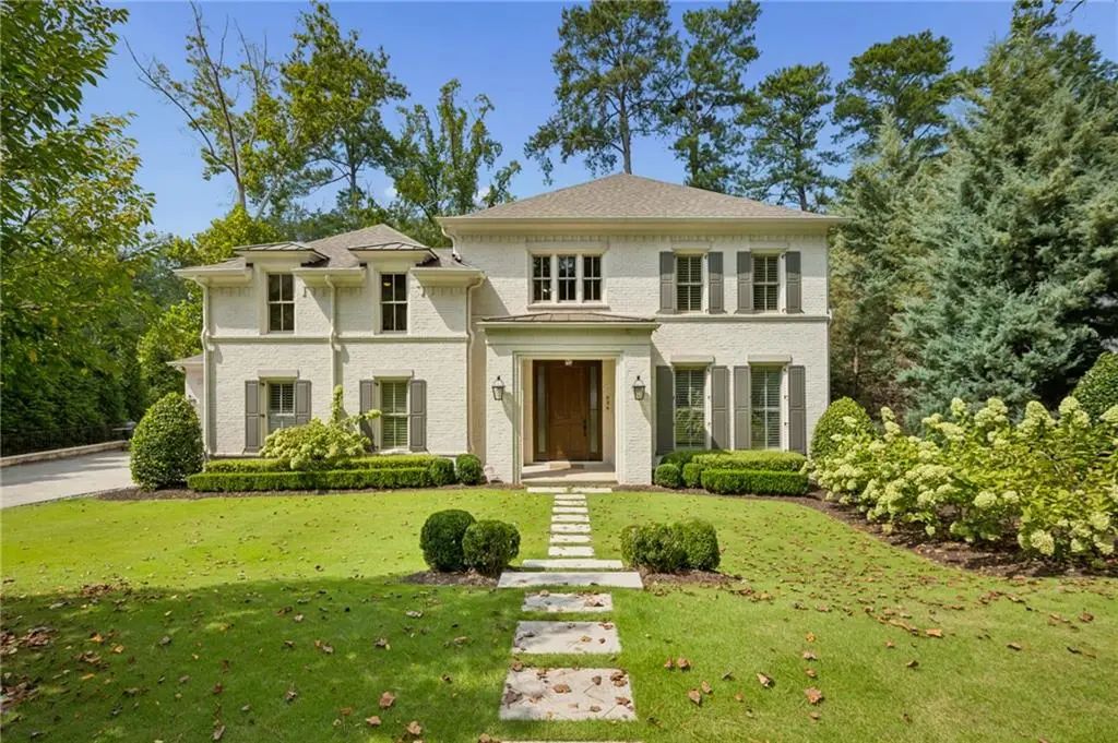 934 Winall Down Road Ne, Atlanta