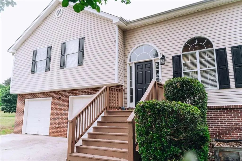 540 Mackinaw Drive, Bethlehem