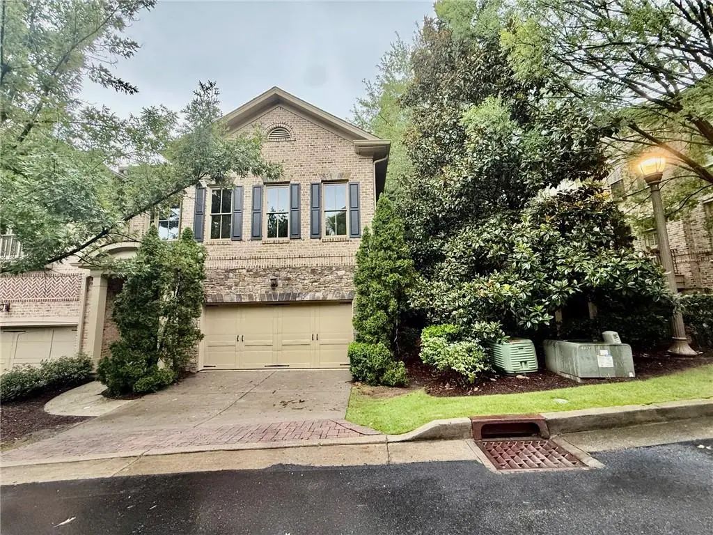 3044 Stone Gate Drive Ne, Atlanta