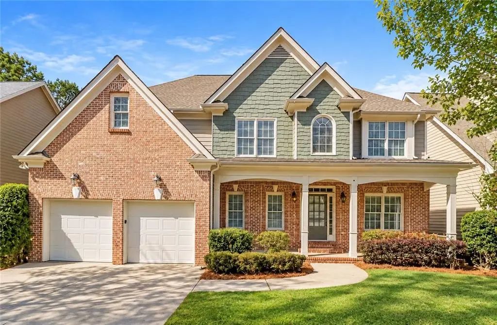 90 Whitegrass Way, Grayson