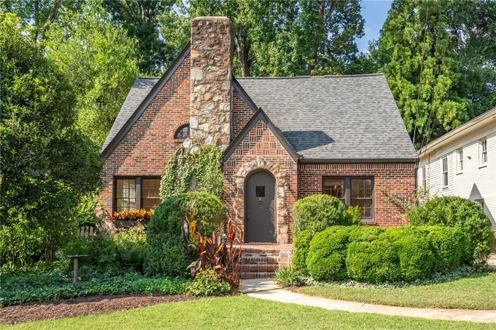 1119 University Drive Ne, Atlanta