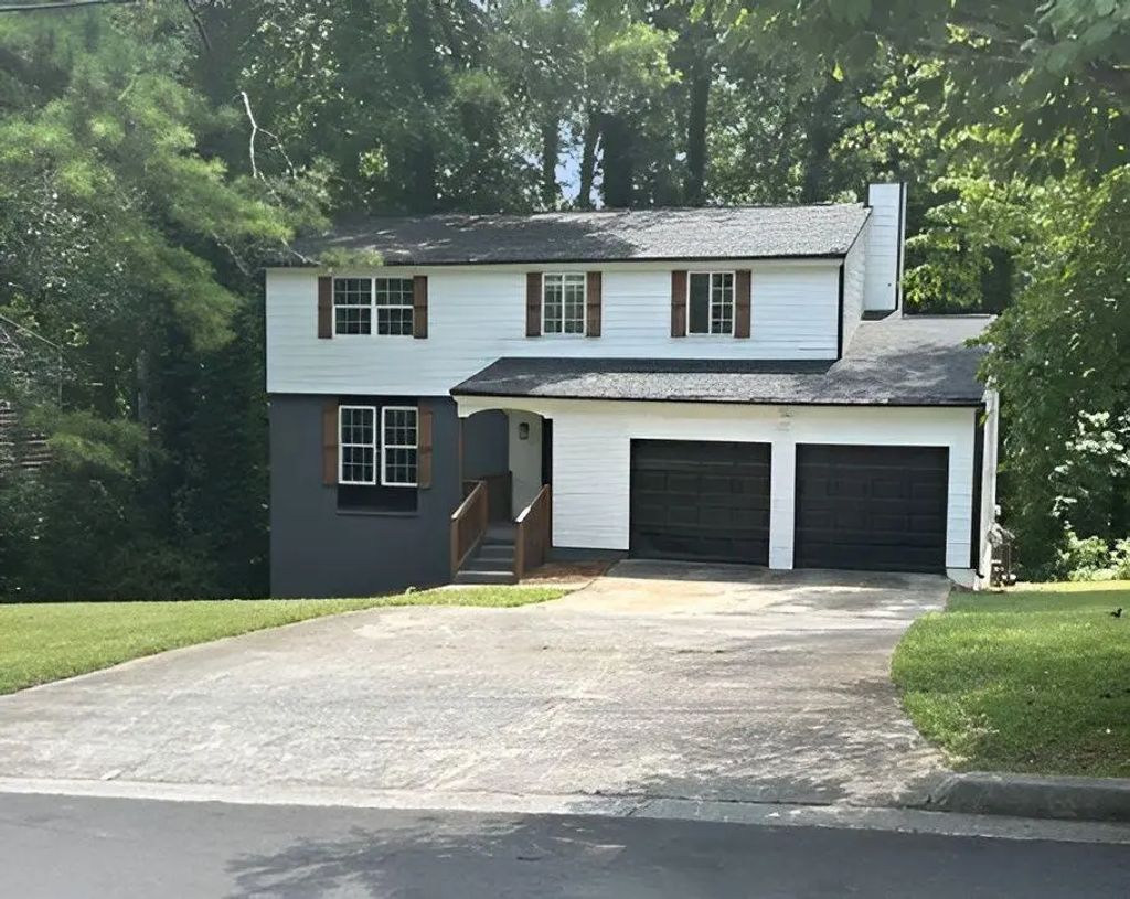 1906 Madras Court, Lithonia
