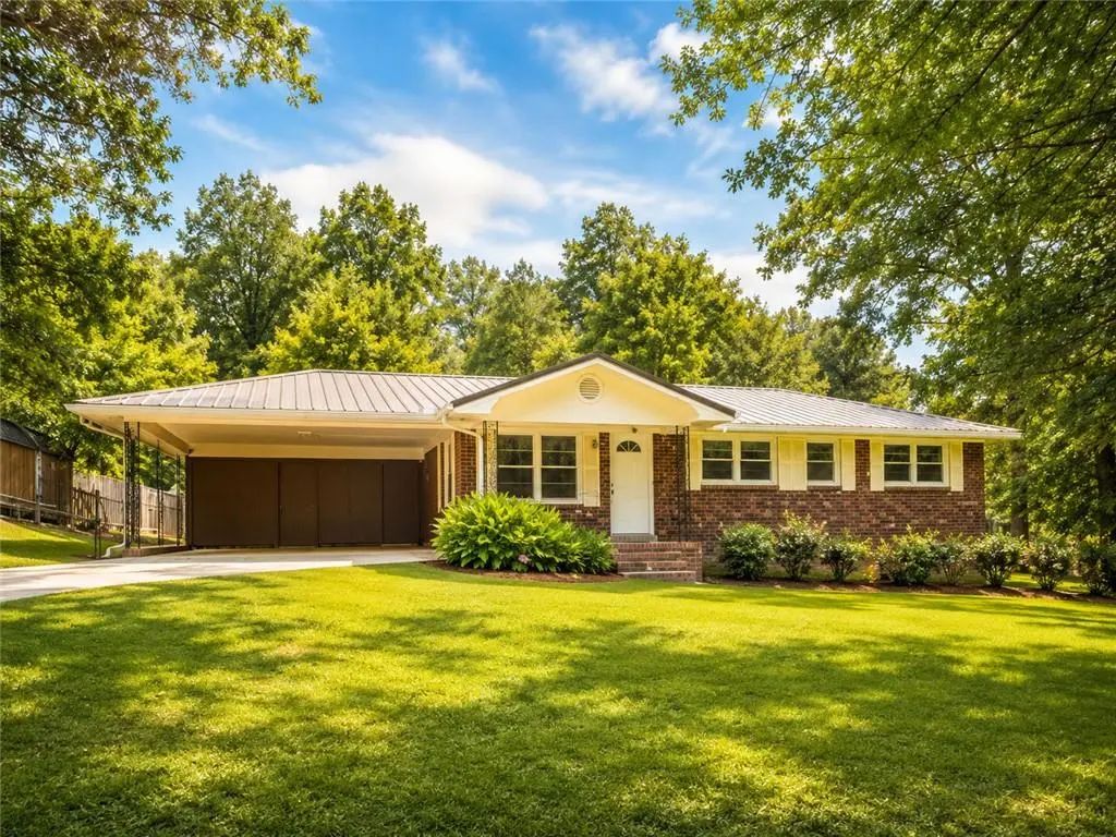 203 Briarwood Drive, Dallas
