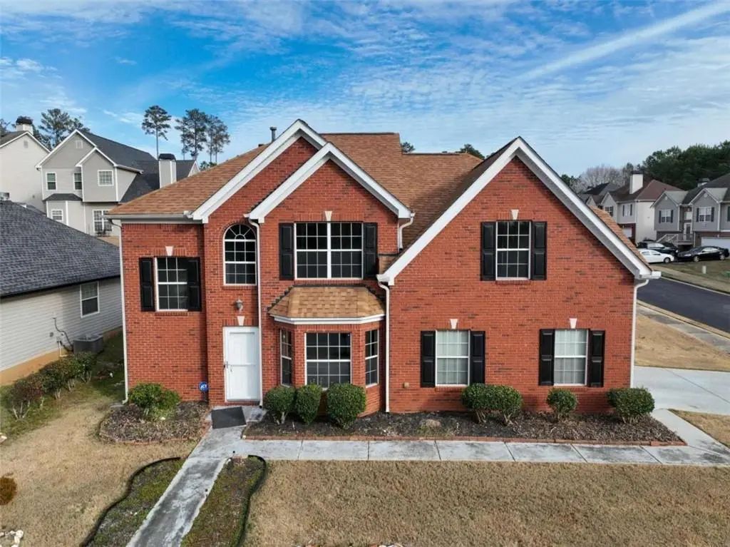 1568 Queen Elizabeth Drive, Locust Grove