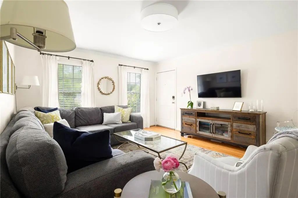 Unit R4 - 1101 Collier Road Nw, Atlanta