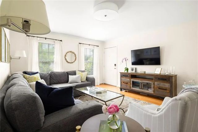 Unit R4 - 1101 Collier Road Nw, Atlanta