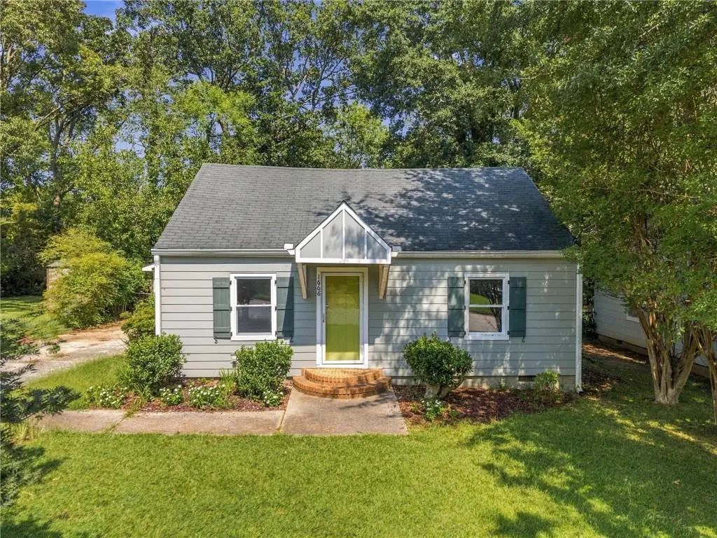 1666 May Avenue Se, Atlanta