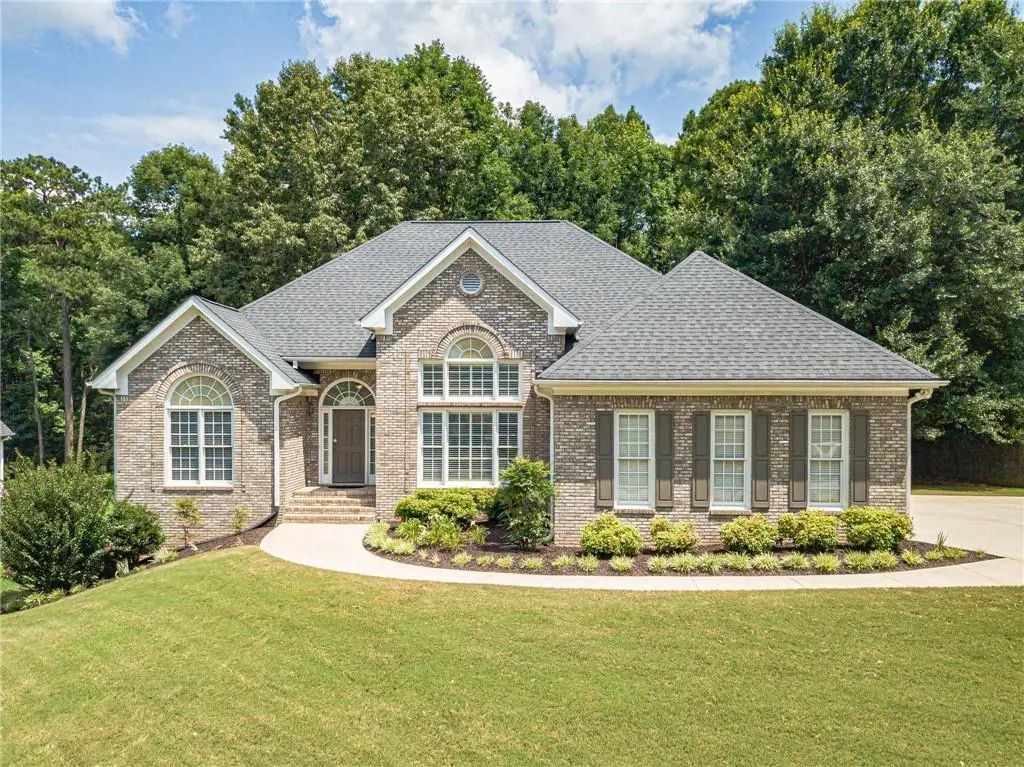 1114 Maple Creek Ridge, Loganville