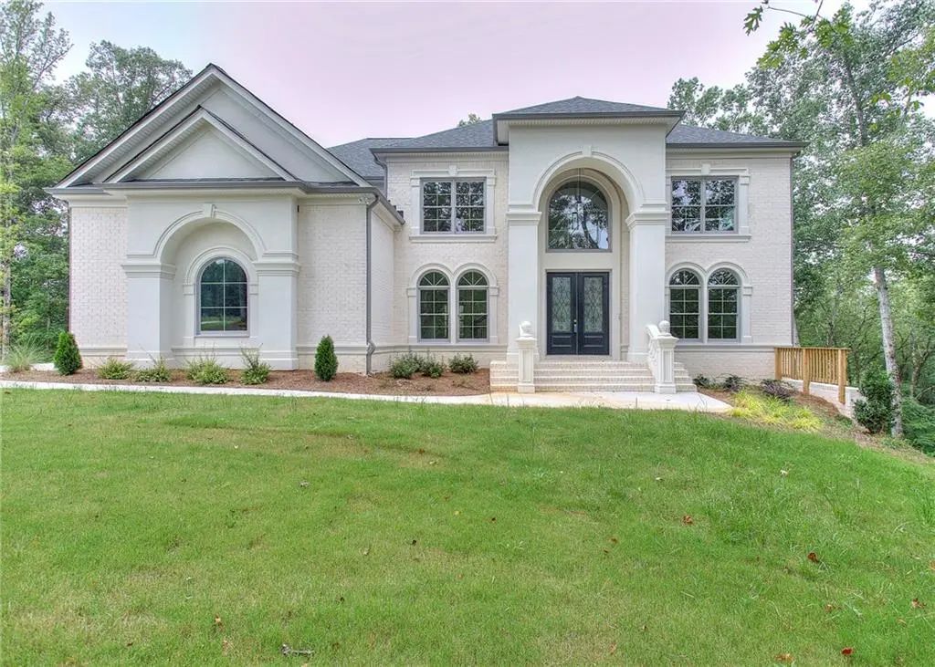 2010 Fontainbleau Drive, Conyers