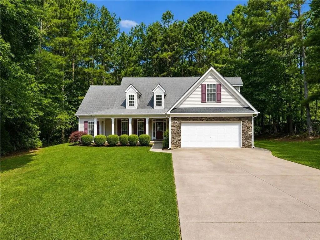 8876 Camp Tree Court, Winston