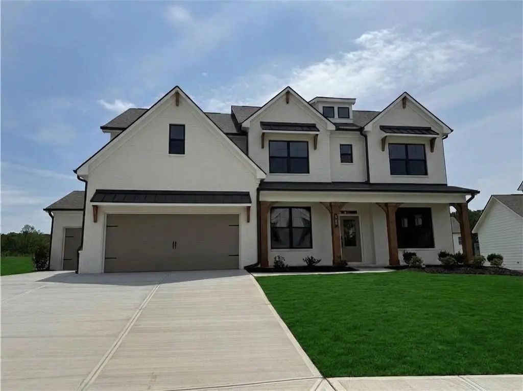 326 Scarlett Rose Way, Hoschton
