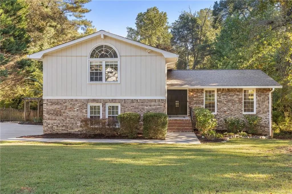 3774 Cherokee Place Se, Marietta