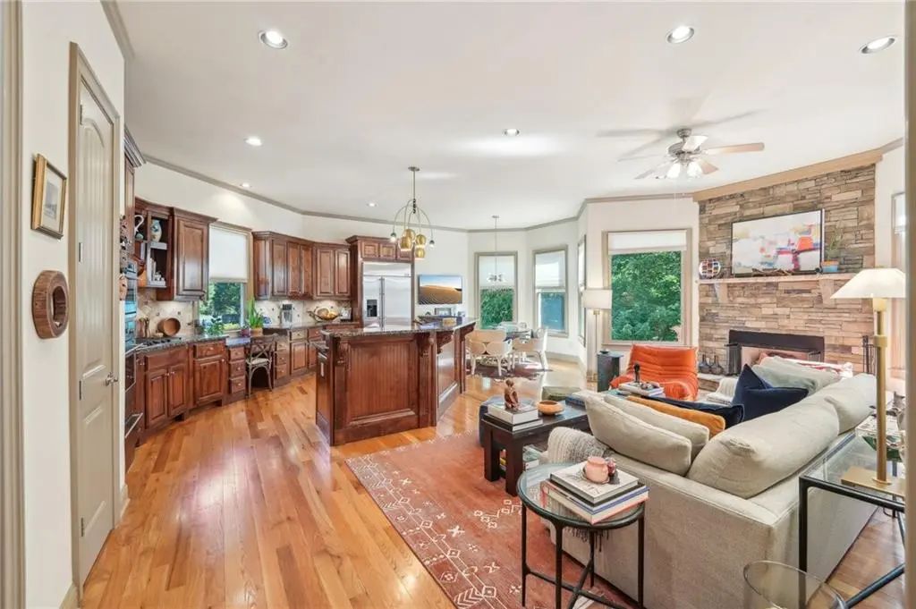4162 Cumberland Point Drive, Gainesville