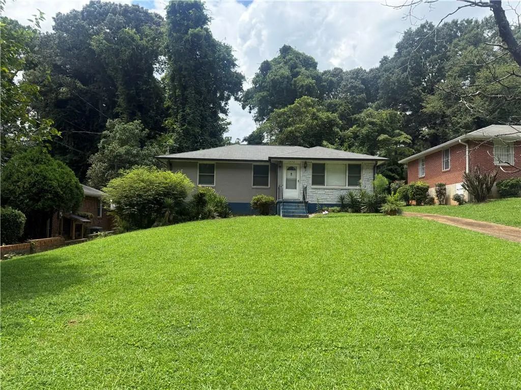 1973 W Lakeside Drive, Decatur