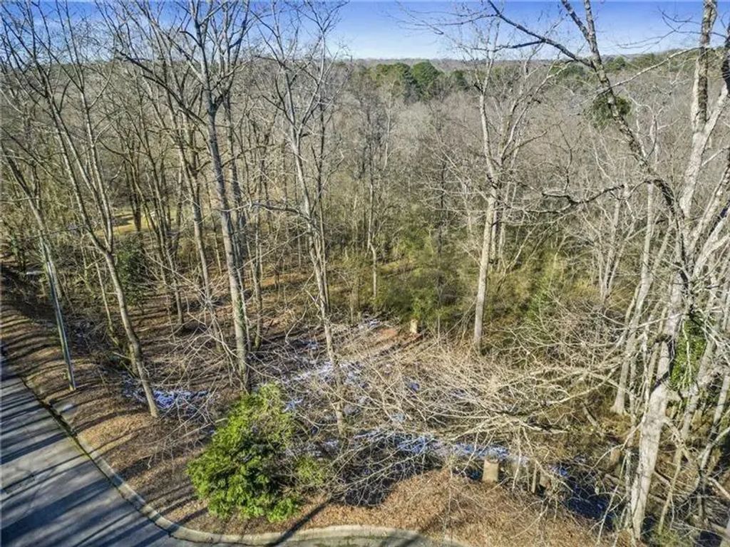 18 Geraldine Drive Se, Smyrna