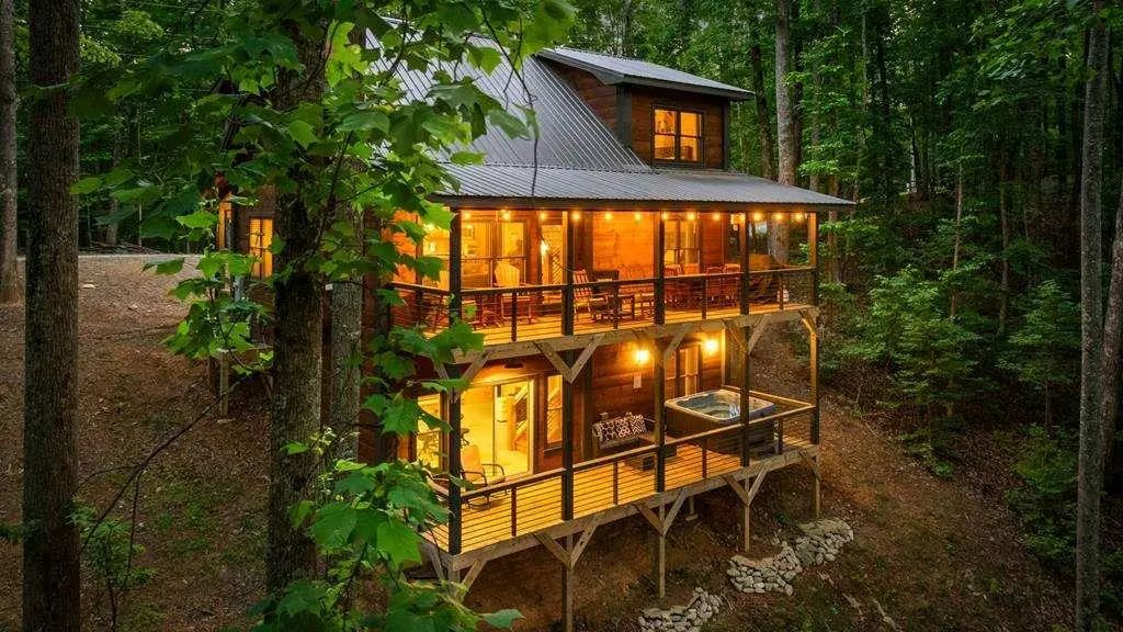 391 Little Bushy Head Road, Blue Ridge