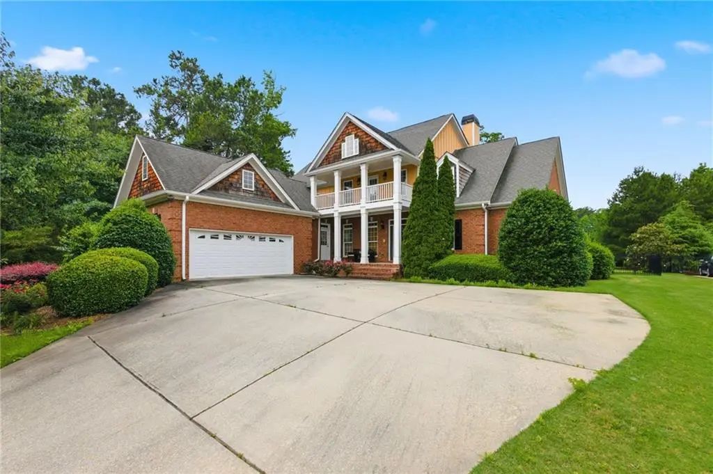 1085 Eagles Brooke Drive, Locust Grove