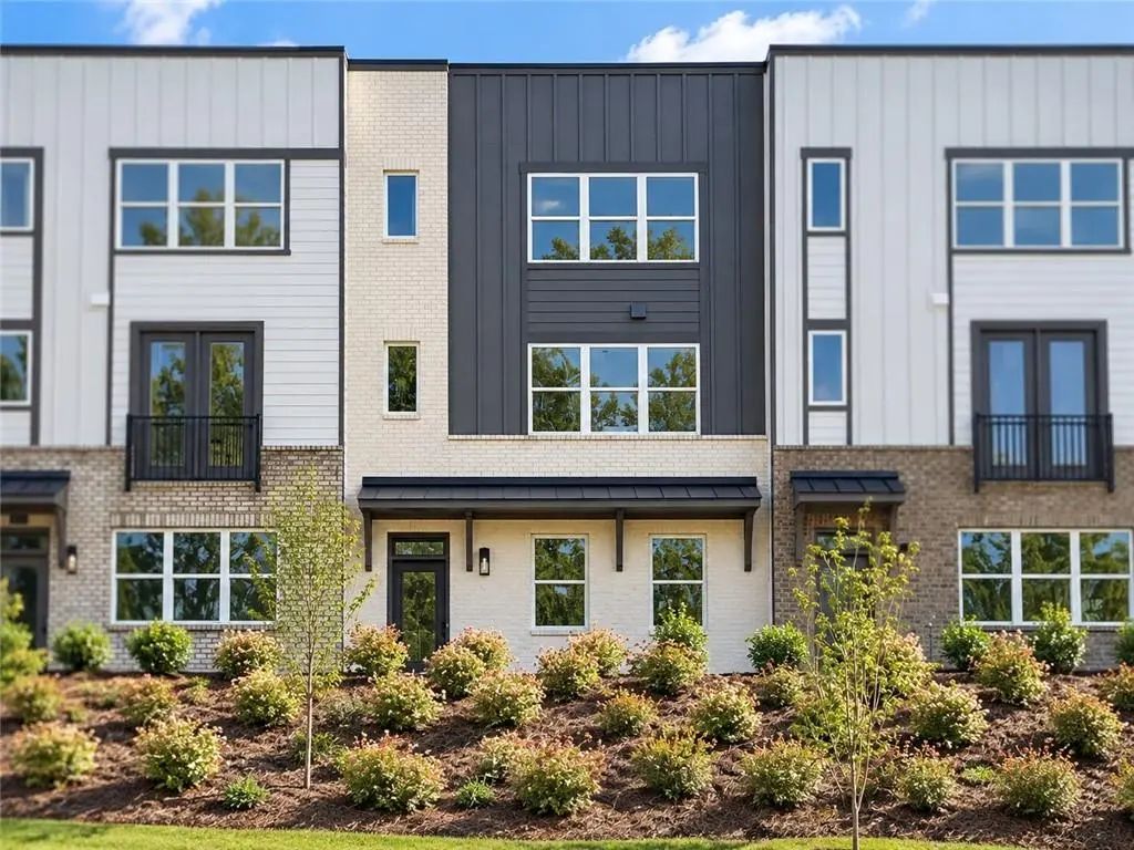 5639 Peach Orchard Trail, Peachtree Corners