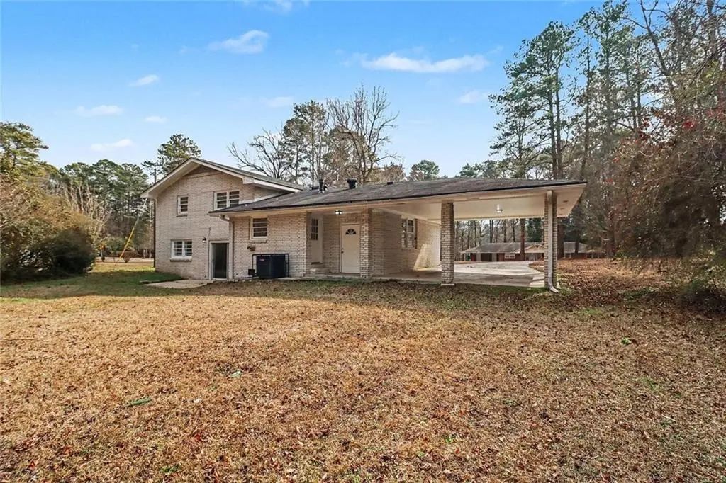 1489 Pine Drive, Atlanta