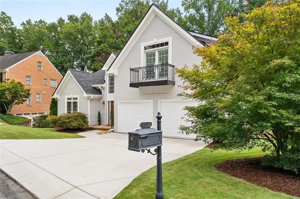 4512 Woodhaven Ne, Marietta
