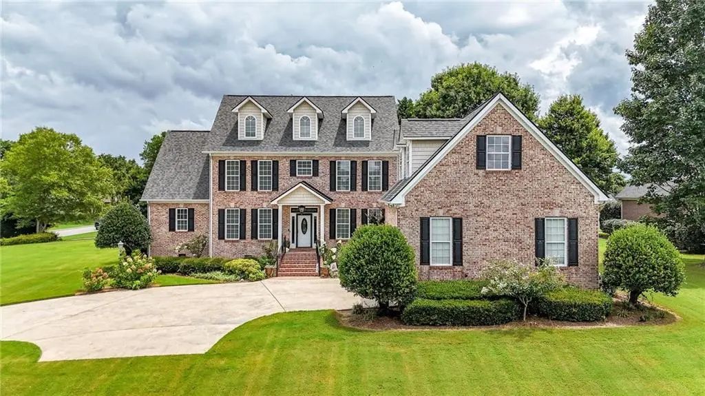 325 Highland Pointe Drive, Cohutta