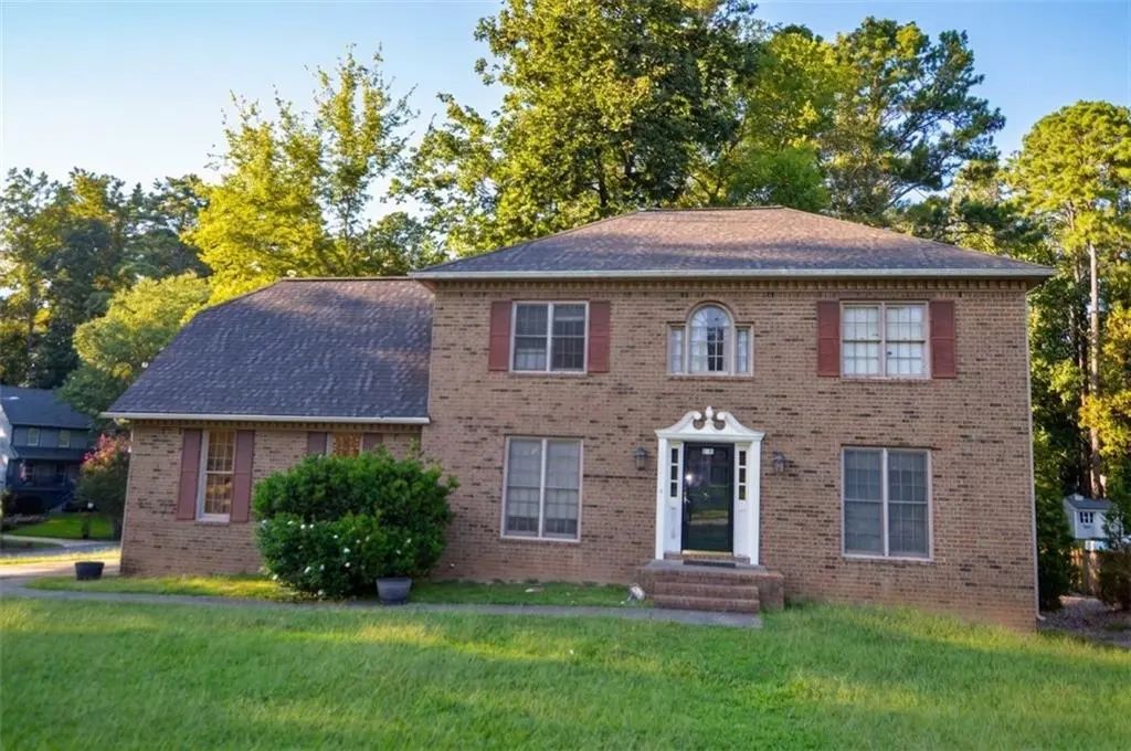 3140 Oak Springs Court, Marietta
