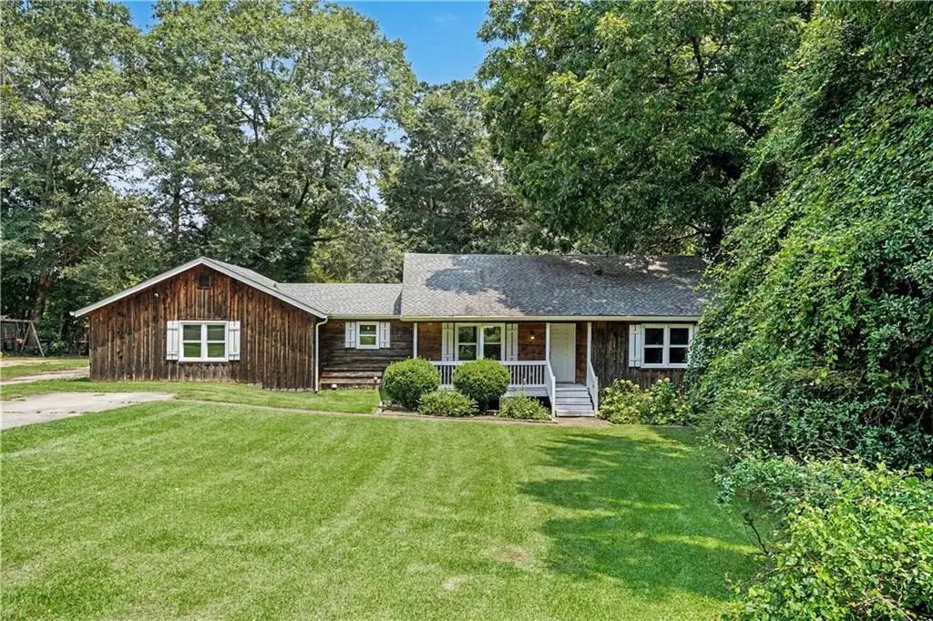 1422 Zebulon Road, Griffin