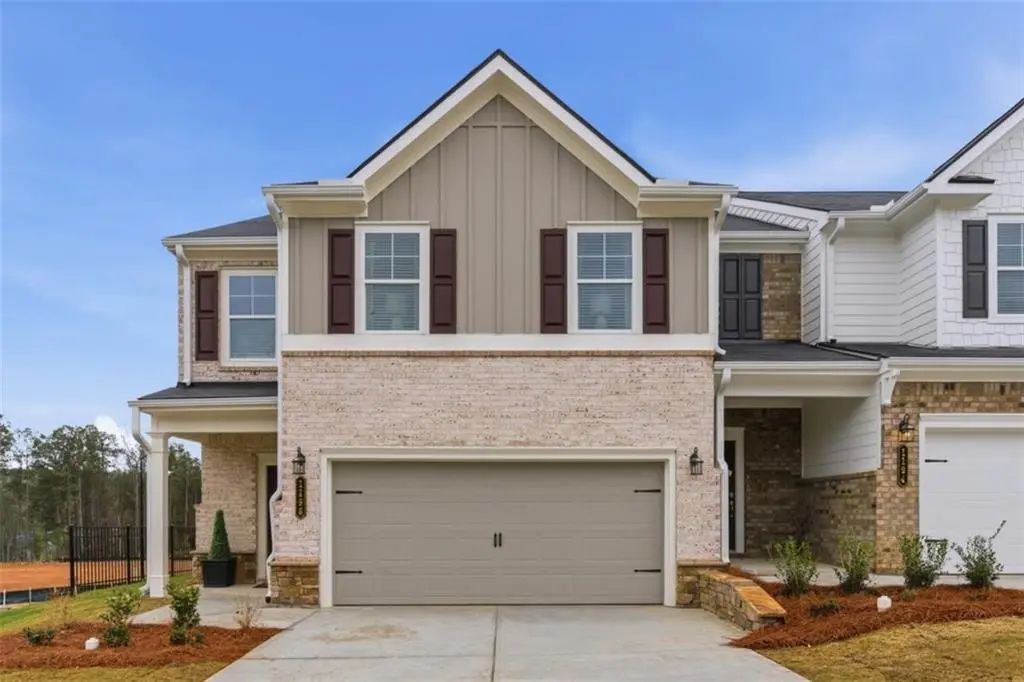 1198 Park Center Circle, Austell