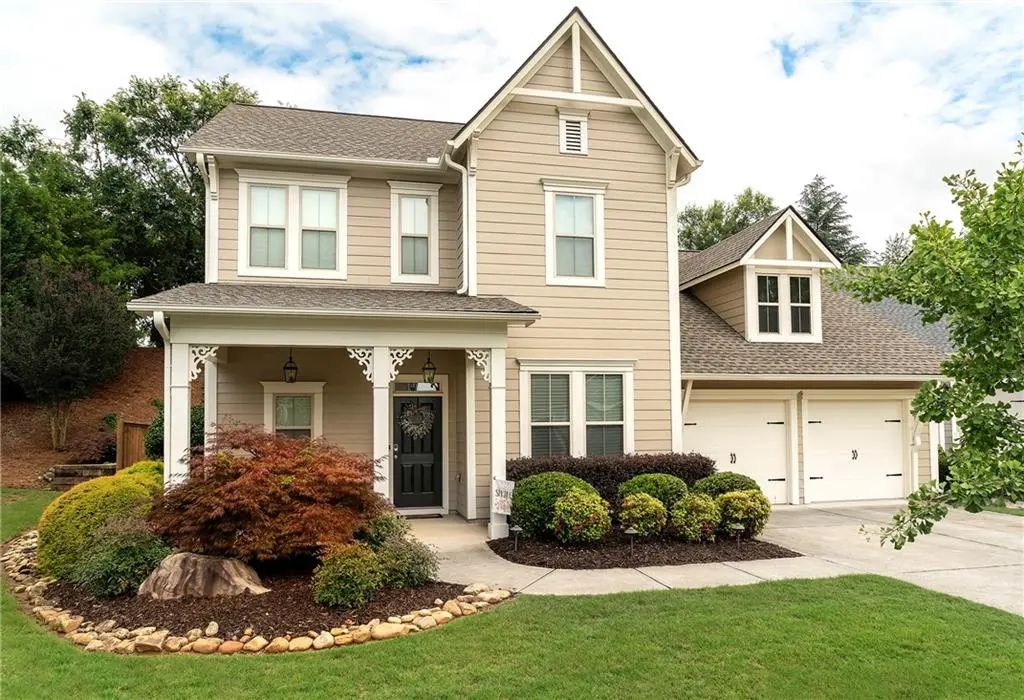 215 Hickory Nut Lane, Canton