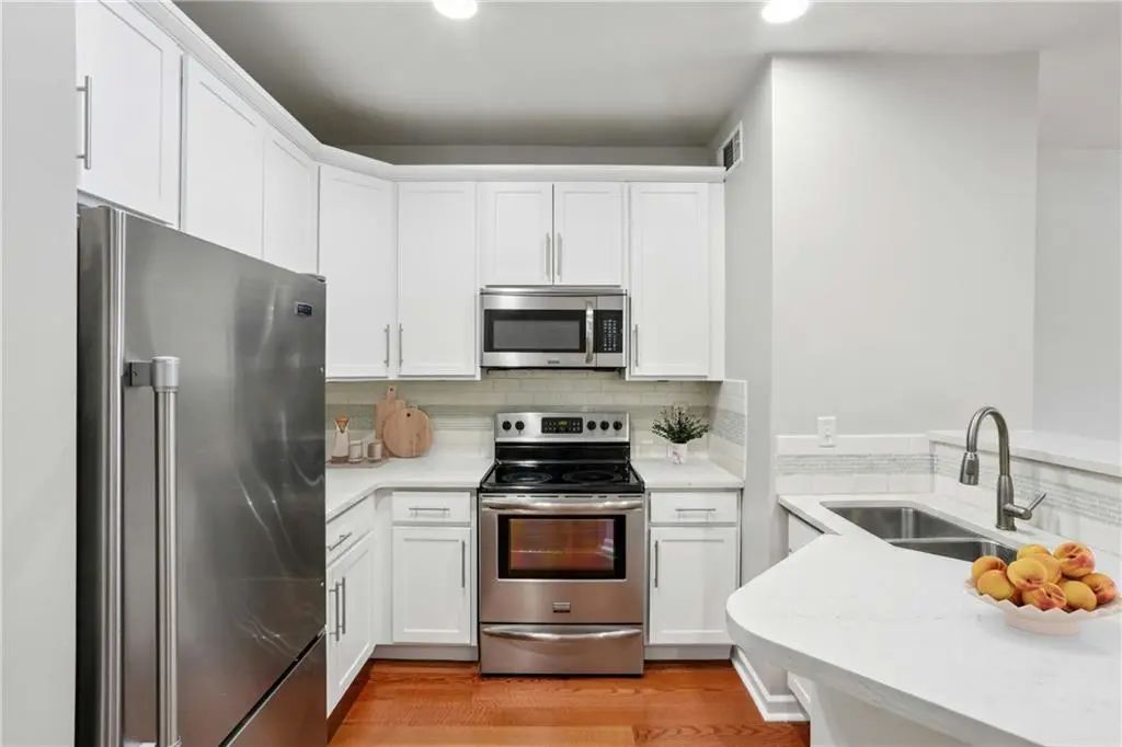 Unit 2113 - 821 Ralph Mcgill Boulevard, Atlanta