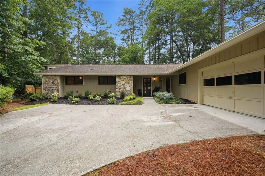 250 Rhine Drive, Alpharetta