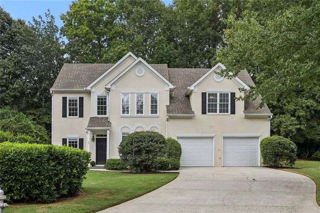 225 W Brookhollow Court, Alpharetta